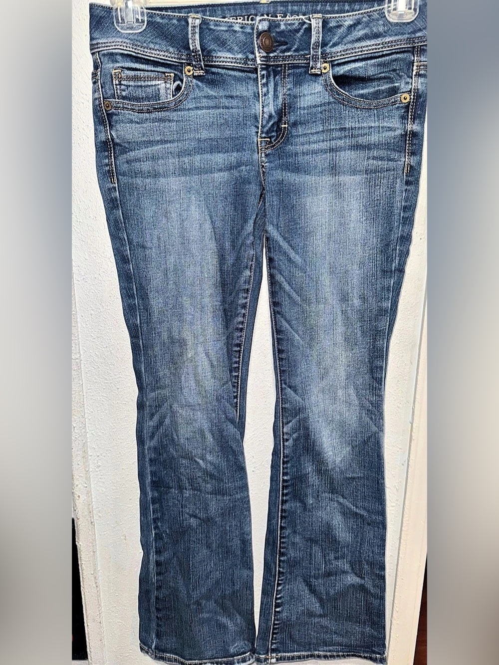 American Eagle Women’s Bootcut Jeans Size 4 Short – Medium Blue Wash